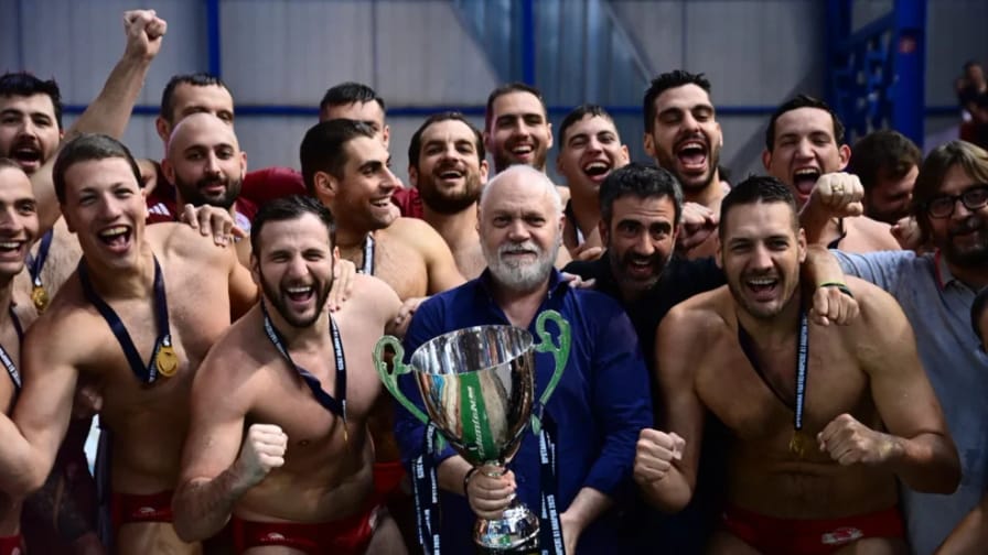 «Αυτοκράτορας» Ολυμπιακός με 39 πρωταθλήματα και οκτώ σερί νταμπλ στο πόλο