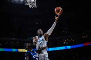 Θανάσης Αντετοκούνμπο