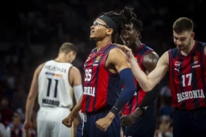 Moneke Μπασκόνια