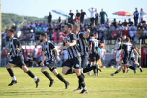 ΠΑΝΑΙΓΙΑΛΕΙΟΣ ΚΕΝΤΡΙΚΗ 1 1024x683 1 Αχαγιά 82'