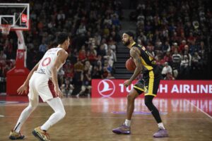 Bourg Άρης Κώστας Δελέγκος