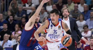 Derek Willis