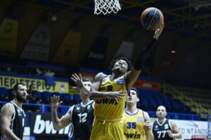 Περιστέρι Απόλλωνας AEK