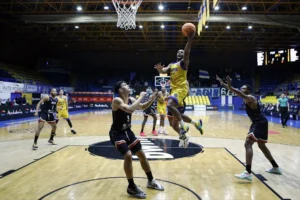 Περιστέρι - Λε Μαν