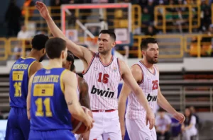 Ολυμπιακός - Περιστέρι