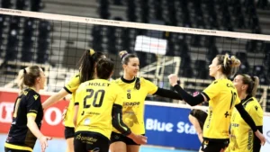 volley league ginaikon aek Τρίτωνας
