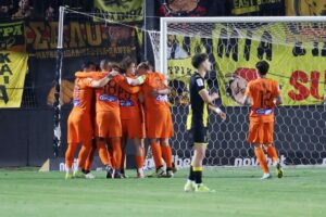 Άρης ΑΕΚ Άρης ΑΕΚ