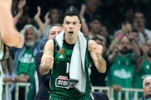 Κώστας Σλούκας