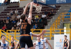 Iraklio Promitheas paides Ντάριους Πέρι