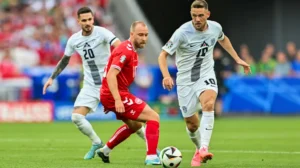 arthrou slovenia dania euro Λορέντζο Μπράουν