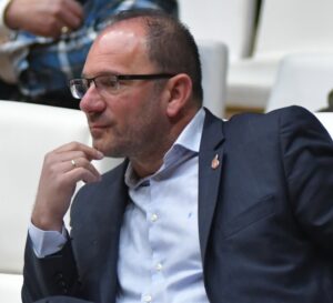 milas Βασίλης Χαραλαμπόπουλος