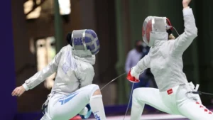 Dora Gkantoura Κάρλος Σάινθ