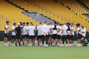 AEK Noah kanali Κένι Γουίλιαμς