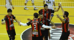 panaxaiki volley 665x363 1