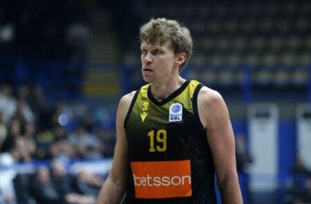 Kuzminskas ΑΕΚ