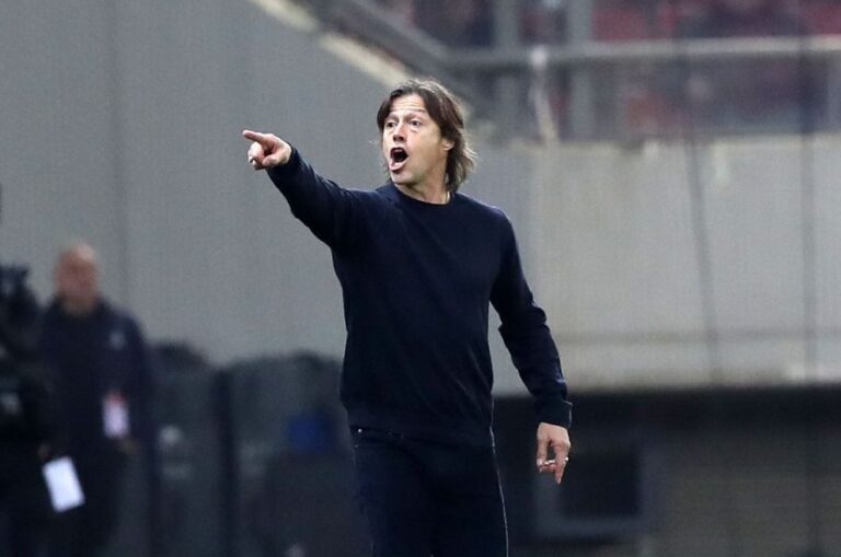 Olympiacos AEK Almeyda Αλμέιδα