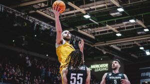 Νίκη πρωτιάς με εξαιρετικό Golden για την ΑΕΚ στην έδρα της Βούρτσμπουργκ Βούρτσμπουργκ - ΑΕΚ