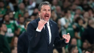 banchi intime Παναιγιάλειος