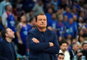 Efes Panathinaikos Ataman Βεζένκοβ