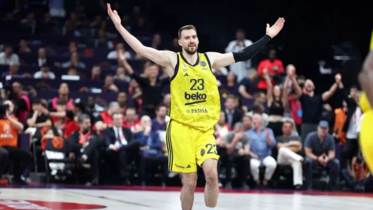MOnaco Fenerbahce 1 Φενέρμπαχτσε