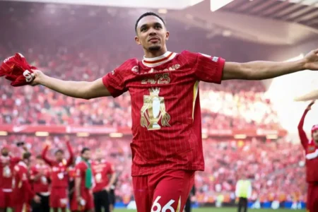 alexander arnold 960x640 1 Ντιόγκο Ζότα