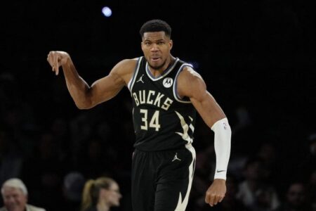giannis antetokounmpo 2 768x512 1 Αντετοκούνμπο
