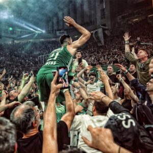 papapetrou out Κίερ