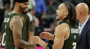 Carsen Edwards, Nick Weiler-Babb Μπάγερν