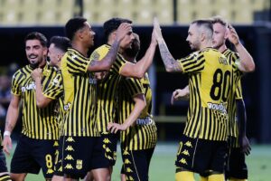 araz aris Χάμοντς