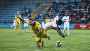 araz aris fc Χάμοντς