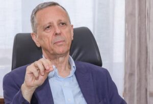 baltakos Κοστέλο