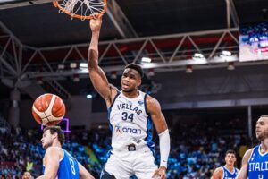 Γιάννης Αντετοκούνμπο