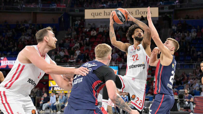 Μπασκόνια - Ολυμπιακός