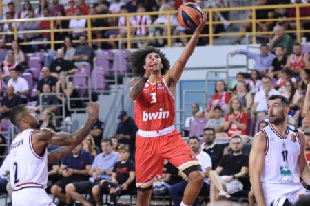 Ο Ολυμπιακός νίκησε με ανατροπή σε φιλικό την Ολίμπια Μιλάνο Olympiacos Milano Ward αταμάν