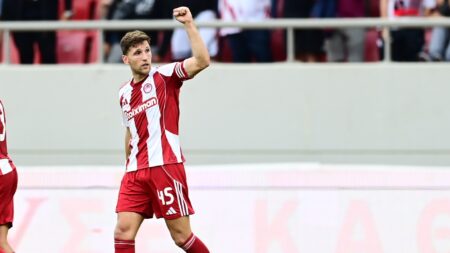 Retsos Olympiacos Ολυμπιακός