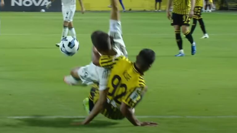 jeremejeff rose Λανουά