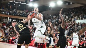 sloukas Κόντης